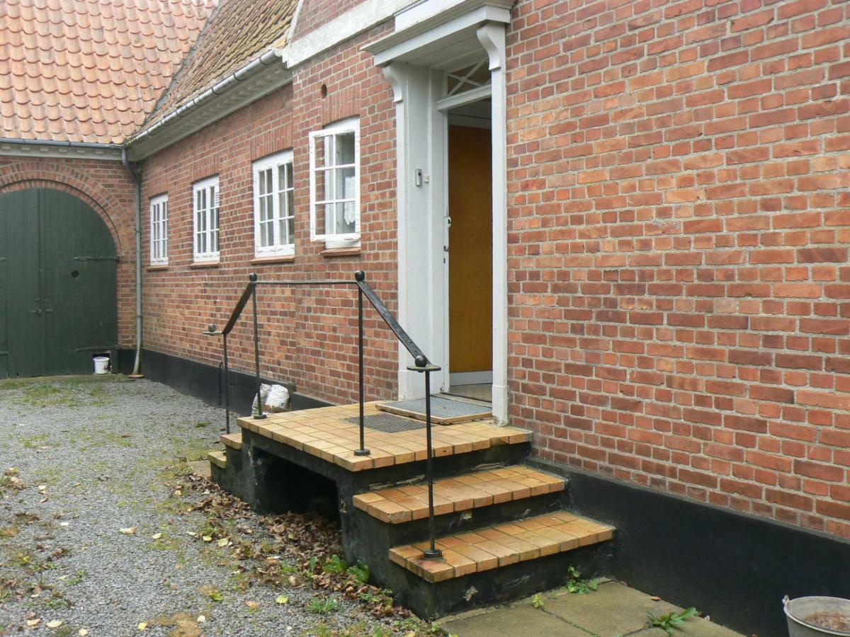 Aakirkeby Bed And Breakfast Extérieur photo