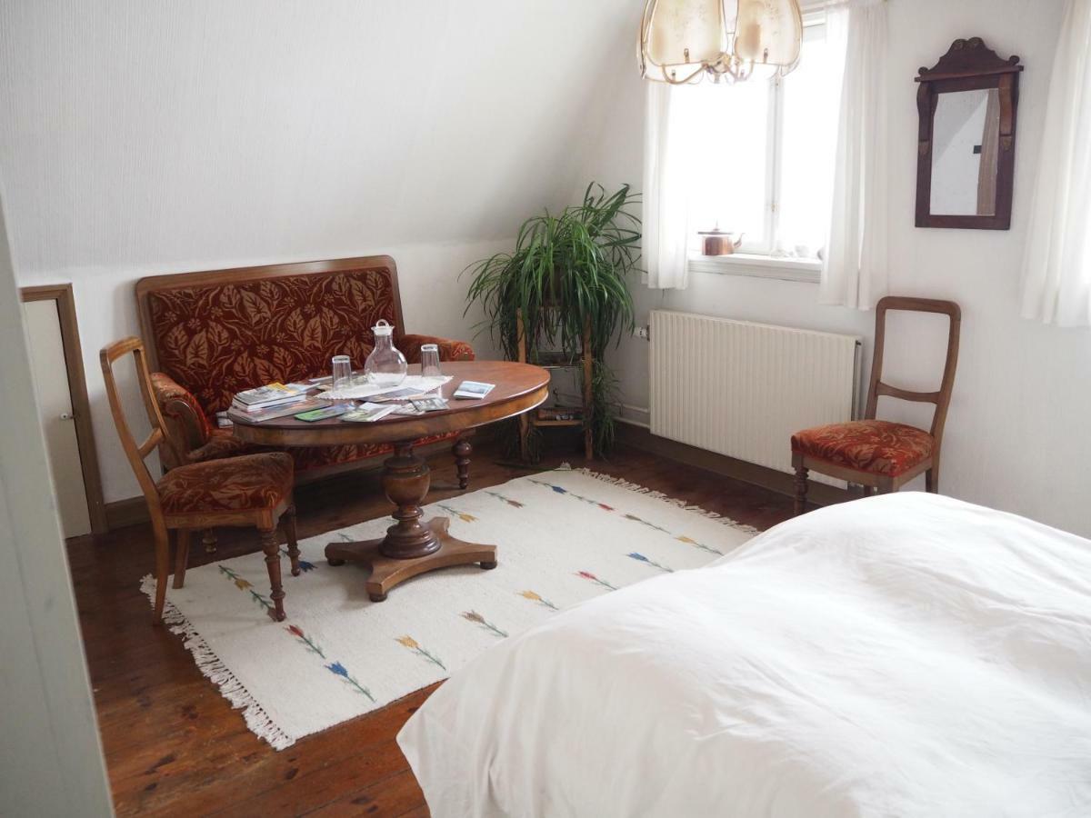 Aakirkeby Bed And Breakfast Extérieur photo